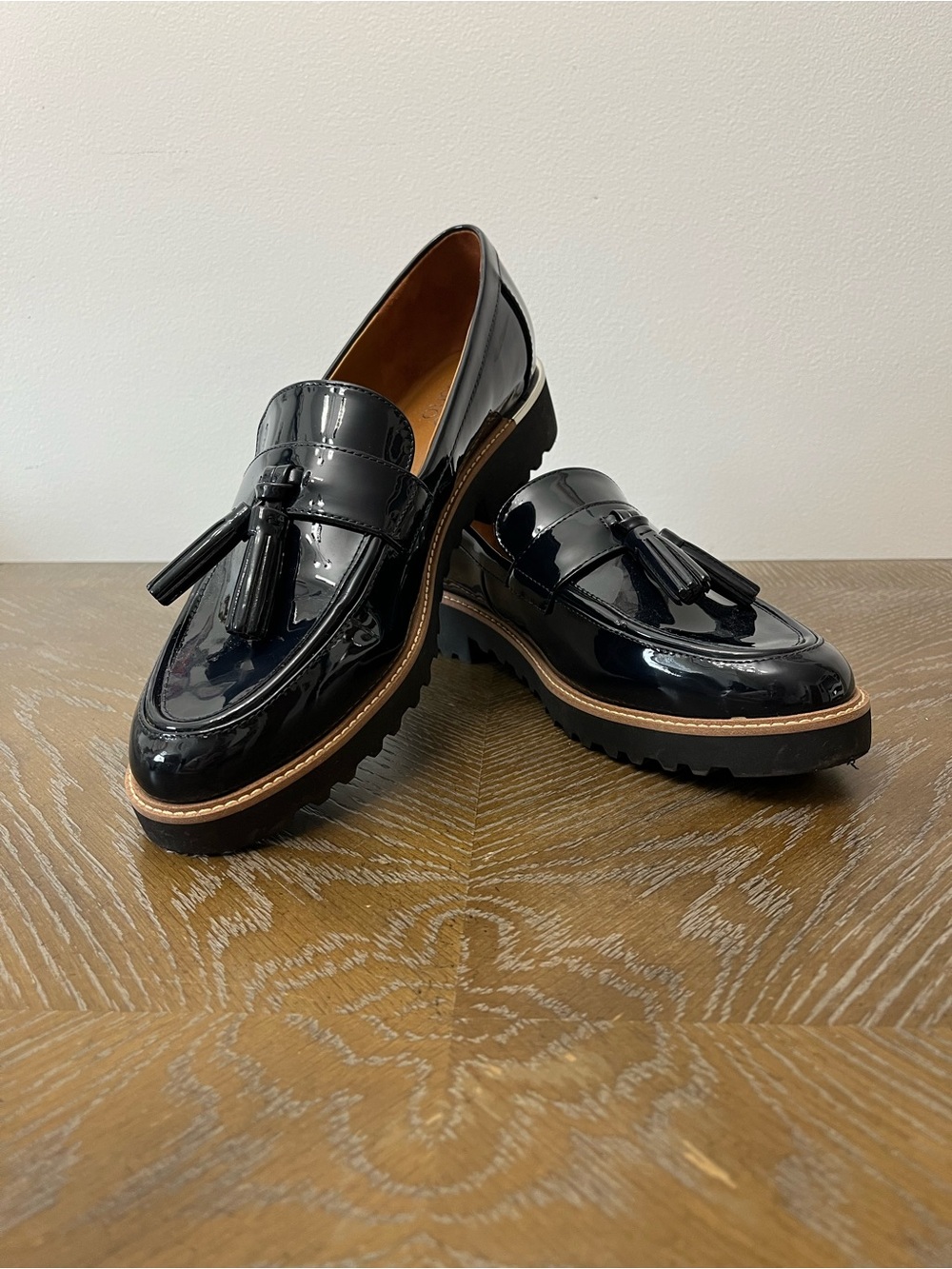 Franco Sarto Dark Navy Patent Tassel Lug Loafers Women’s 11